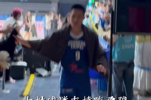 徐静雨:詹姆斯运球差，最需要挡拆.....