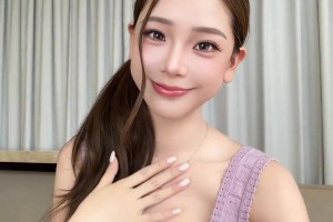 想在这打球吗？这个球场夯爆了 蝙蝠洞里面的球场...