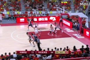 今天太硬了！焦泊乔篮下接球点起防守上篮打进，还造加罚！